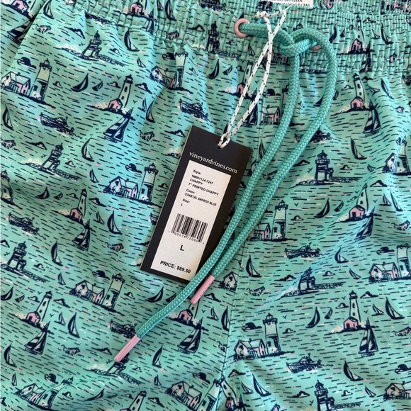 Vineyard Vines Men’s swimsuit - size Large - new with tags!!! - Picture 2 of 4